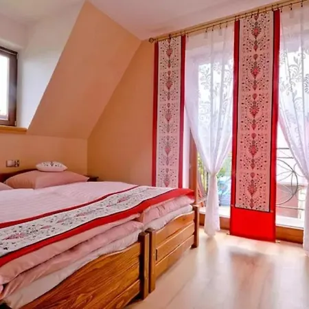 Goralski Palacyk Bed and Breakfast 3*