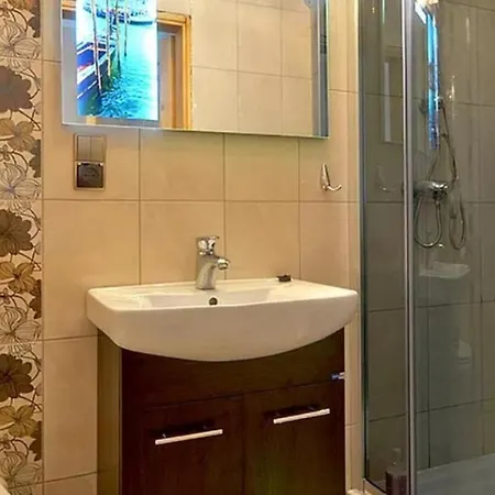 Goralski Palacyk Bed and Breakfast Biały Dunajec