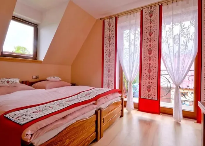 Goralski Palacyk Bed & Breakfast 3*
