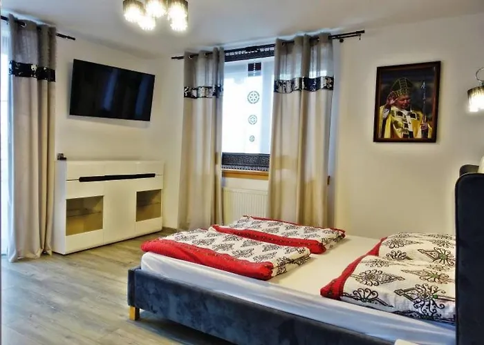 Goralski Palacyk Bed & Breakfast 3*